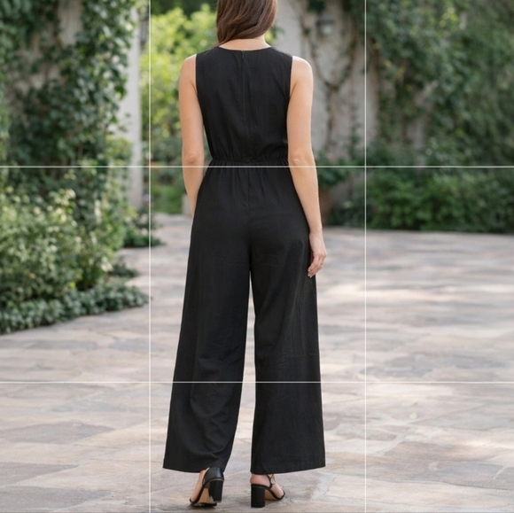 Gardenwed Black Sleeveless Wide-Leg Jumpsuit with Pockets Size Medium - Picture 2 of 10